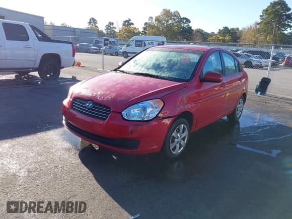 ✅ 2011 Hyundai Accent GLS • VIN: KMHCN4AC8BU614493 • Lot: 43541104. Wystawiony na IAAI z przebiegiem 218 299 mil. Bezpłatny archiwum sprzedaży aukcyjnych z USA i szczegółowy raport historii pojazdu na DreamBid. Zdjęcie 2.