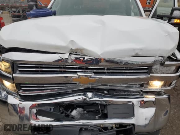 ✅ 2017 Chevrolet Silverado 2500HD Work Truck • VIN: 1GB0CUEG6HZ246969 • Лот: 47826245. Опубликован ранее на Copart с пробегом 132 815 миль. Бесплатный доступ к архиву аукционных продаж из США и подробный отчёт об истории автомобиля на DreamBid. Изображение 11.