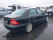 ✅ 2004 Mercedes-Benz C 230 Kompressor • VIN: WDBRF40J24A556752 • Lot: 43758869. Listed on IAAI with 175,458 mi. Free auction sales archive from the USA and detailed vehicle history report at DreamBid. Image 4.
