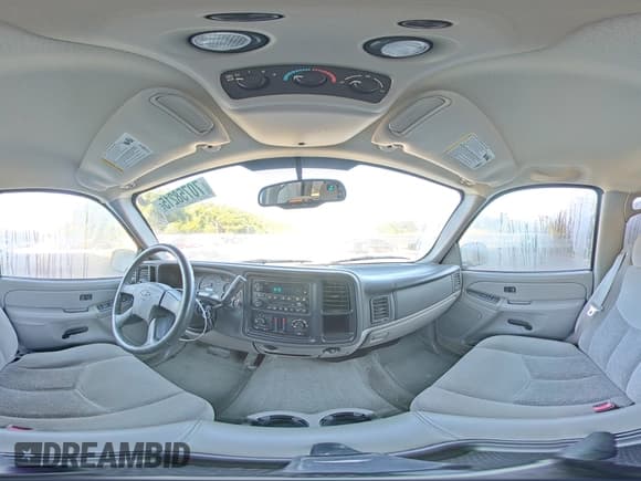 ✅ 2004 Chevrolet Tahoe LS • VIN: 1GNEC13Z84R250995 • Lot: 70758215. Listed on Copart with 205,024 mi. Free auction sales archive from the USA and detailed vehicle history report at DreamBid. Image 15.