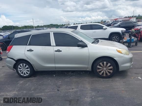 ✅ 2004 Toyota Matrix Std • VIN: 2T1KR32E44C313265 • Lot: 43246714. Listed on IAAI with 135,180 mi. Free auction sales archive from the USA and detailed vehicle history report at DreamBid. Image 13.