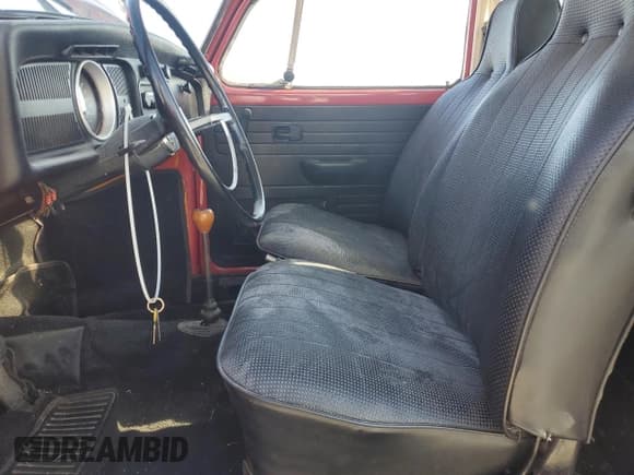 ✅ 1971 Volkswagen Beetle • VIN: 1112693644 • Lot: 85596685. Wystawiony na Copart z przebiegiem 24 135 mil. Bezpłatny archiwum sprzedaży aukcyjnych z USA i szczegółowy raport historii pojazdu na DreamBid. Zdjęcie 7.