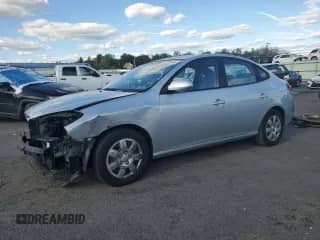 2009 Hyundai Elantra GLS z VIN KMHDU46D19U670584, wystawiony jako Copart lot #82206445 z przebiegiem Nie podano mil oraz Szkoda całkowita • Salvage title. Historia ofert i sprzedaży dostępna na DreamBid. Obrazek 1.