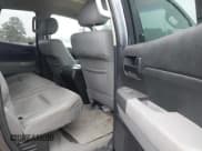 ✅ 2010 Toyota Tundra • VIN: 5TFRM5F15AX003218 • Lot: 43840743. Wystawiony na IAAI z przebiegiem 232 392 mil. Bezpłatny archiwum sprzedaży aukcyjnych z USA i szczegółowy raport historii pojazdu na DreamBid. Zdjęcie 8.