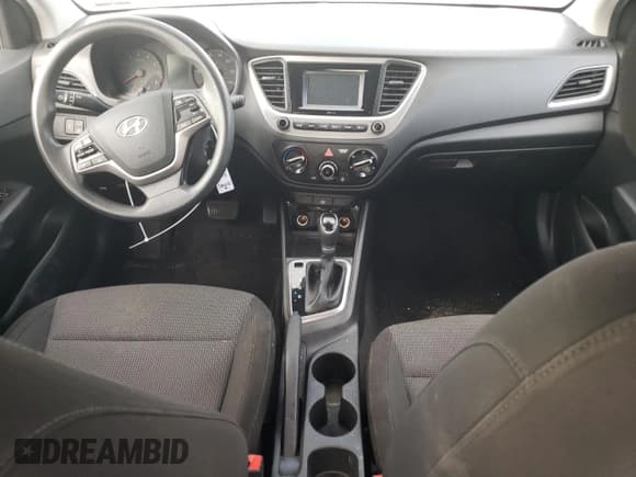 ✅ 2018 Hyundai Accent SE • VIN: 3KPC24A33JE025426 • Lot: 64967354. Wystawiony na Copart z przebiegiem 104 397 mil. Bezpłatny archiwum sprzedaży aukcyjnych z USA i szczegółowy raport historii pojazdu na DreamBid. Zdjęcie 8.