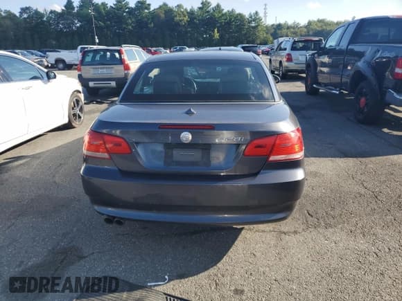 ✅ 2008 BMW 3 Series 328i • VIN: WBAWR33578P151636 • Lot: 71711365. Wystawiony na Copart z przebiegiem Nie podano. Bezpłatny archiwum sprzedaży aukcyjnych z USA i szczegółowy raport historii pojazdu na DreamBid. Zdjęcie 6.