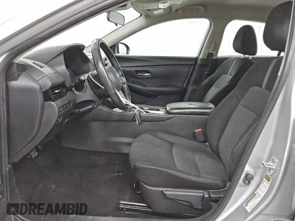 ✅ 2023 Nissan Sentra SV • VIN: 3N1AB8CVXPY273101 • Lot: 92639445. Wystawiony na Copart z przebiegiem 80 784 mil. Bezpłatny archiwum sprzedaży aukcyjnych z USA i szczegółowy raport historii pojazdu na DreamBid. Zdjęcie 7.