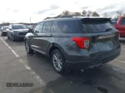 ✅ 2020 Ford Explorer XLT • VIN: 1FMSK8DH9LGB88851 • Lot: 43546314. Wystawiony na IAAI z przebiegiem 85 988 mil. Bezpłatny archiwum sprzedaży aukcyjnych z USA i szczegółowy raport historii pojazdu na DreamBid. Zdjęcie 3.