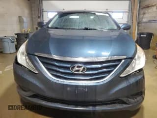 ✅ 2012 Hyundai Sonata GLS • VIN: 5NPEB4AC4CH447907 • Lot: 71651244. Listed on Copart with 159,465 mi. Free auction sales archive from the USA and detailed vehicle history report at DreamBid. Image 5.