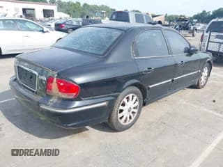 ✅ 2004 Hyundai Sonata GLS • VIN: KMHWF35H94A960597 • Lot: 43111932. Listed on IAAI with 215,270 mi. Free auction sales archive from the USA and detailed vehicle history report at DreamBid. Image 4.