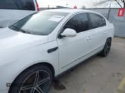 ✅ 2010 Volkswagen Passat Komfort • VIN: WVWJL7AN3AE057425 • Лот: 43820501. Опубликован ранее на IAAI с пробегом 135 059 миль. Бесплатный доступ к архиву аукционных продаж из США и подробный отчёт об истории автомобиля на DreamBid. Изображение 13.