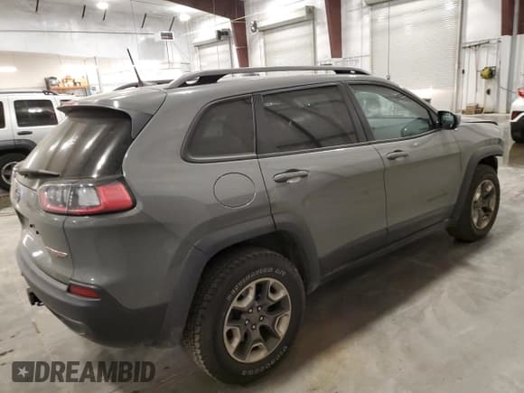 ✅ 2019 Jeep Cherokee Trailhawk • VIN: 1C4PJMBX7KD484922 • Lot: 84998005. Listed on Copart with 93,636 mi. Free auction sales archive from the USA and detailed vehicle history report at DreamBid. Image 3.