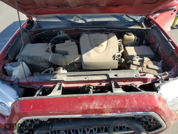 ✅ 2018 Toyota Tacoma TRD Off Road • VIN: 3TMDZ5BN6JM048050 • Lot: 85717605. Listed on Copart with 115,626 mi. Free auction sales archive from the USA and detailed vehicle history report at DreamBid. Image 11.