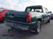 ✅ 2006 Chevrolet Silverado 1500 LS • VIN: 2GCEC13V161225437 • Lot: 43364401. Wystawiony na IAAI z przebiegiem Nie podano mil. Skorzystaj z bezpłatnego archiwum sprzedaży aukcyjnych z USA i zobacz szczegółowy raport historii pojazdu na DreamBid. Zdjęcie 4.