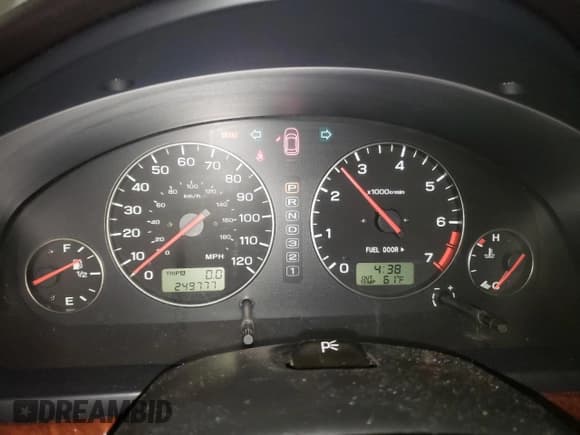 ✅ 2004 Subaru Legacy Outback Limited • VIN: 4S3BH686047633558 • Лот: 71045004. Опубликован ранее на Copart с пробегом 249 777 миль. Бесплатный доступ к архиву аукционных продаж из США и подробный отчёт об истории автомобиля на DreamBid. Изображение 9.