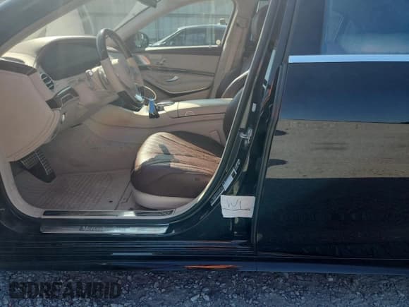 ✅ 2020 Mercedes-Benz S 560 • VIN: WDDUG8DB2LA527114 • Lot: 61720855. Listed on Copart with 50,461 mi. Free auction sales archive from the USA and detailed vehicle history report at DreamBid. Image 12.