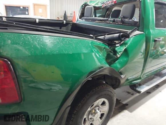 ✅ 2018 Ram 2500 Tradesman • VIN: 3C6UR5CJ5JG387187 • Lot: 42868348. Listed on IAAI with 61,094 mi. Free auction sales archive from the USA and detailed vehicle history report at DreamBid. Image 6.