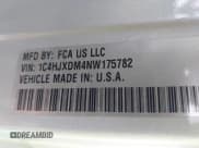 ✅ 2022 Jeep Wrangler Unlimited Willys Sport • VIN: 1C4HJXDM4NW175782 • Lot: 42073544. Wystawiony na IAAI z przebiegiem 129 299 mil. Bezpłatny archiwum sprzedaży aukcyjnych z USA i szczegółowy raport historii pojazdu na DreamBid. Zdjęcie 9.