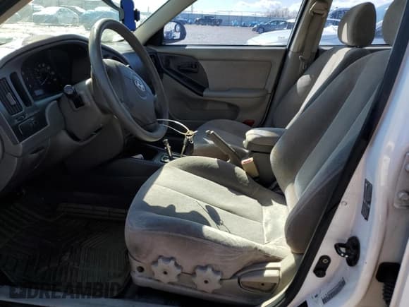 ✅ 2004 Hyundai Elantra GLS • VIN: KMHDN46D64U862170 • Lot: 51999865. Wystawiony na Copart z przebiegiem 190 736 mil. Bezpłatny archiwum sprzedaży aukcyjnych z USA i szczegółowy raport historii pojazdu na DreamBid. Zdjęcie 7.