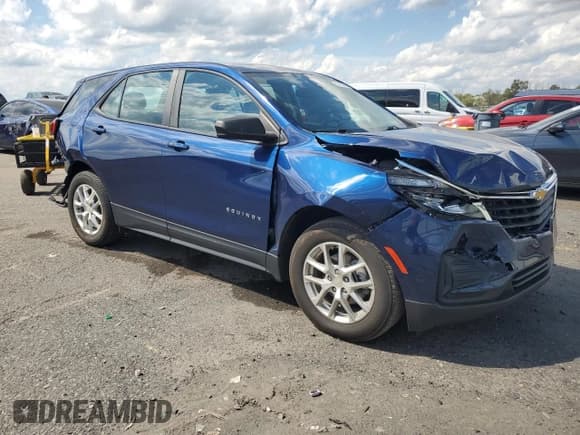 ✅ 2022 Chevrolet Equinox LS • VIN: 3GNAX5EV8NS113347 • Lot: 71432195. Listed on Copart with 73,319 mi. Free auction sales archive from the USA and detailed vehicle history report at DreamBid. Image 4.