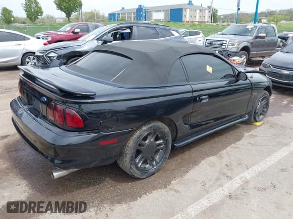 ✅ 1996 Ford Mustang GT • VIN: 1FALP45X0TF133385 • Лот: 42060901. Опубликован ранее на IAAI с пробегом 205 228 миль. Бесплатный доступ к архиву аукционных продаж из США и подробный отчёт об истории автомобиля на DreamBid. Изображение 4.