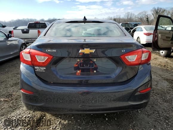 ✅ 2016 Chevrolet Cruze LT • VIN: 1G1BE5SM3G7261219 • Lot: 72966212. Listed on Copart with 80,878 mi. Free auction sales archive from the USA and detailed vehicle history report at DreamBid. Image 6.