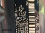 ✅ 2022 Toyota C-HR XLE • VIN: NMTKHMBXXNR144564 • Лот: 64500795. Опубликован ранее на Copart с пробегом 137 872 миль. Бесплатный доступ к архиву аукционных продаж из США и подробный отчёт об истории автомобиля на DreamBid. Изображение 13.