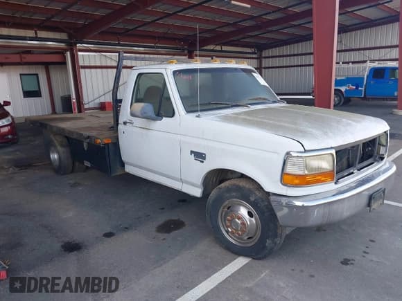 ✅ 1997 Ford F-350 • VIN: 3FEJF37F6VMA15726 • Lot: 43531269. Wystawiony na IAAI z przebiegiem Nie podano. Bezpłatny archiwum sprzedaży aukcyjnych z USA i szczegółowy raport historii pojazdu na DreamBid. Zdjęcie 1.