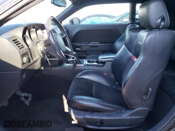 ✅ 2010 Dodge Challenger SRT-8 • VIN: 2B3CJ7DW0AH278915 • Lot: 74315243. Listed on Copart with 99,869 mi. Free auction sales archive from the USA and detailed vehicle history report at DreamBid. Image 7.