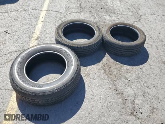 2017 Hyundai Santa Fe SE z VIN KM8SM4HF0HU167908, wystawiony jako Copart lot #83989185 z przebiegiem 73 036 mil mil oraz Szkoda całkowita • Salvage title. Historia ofert i sprzedaży dostępna na DreamBid. Obrazek 13.