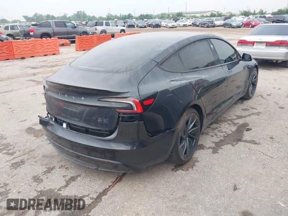 ✅ 2024 Tesla Model 3 Performance • VIN: 5YJ3E1ET7RF870477 • Лот: 42113231. Опубликован ранее на IAAI с пробегом 6 668 миль. Бесплатный доступ к архиву аукционных продаж из США и подробный отчёт об истории автомобиля на DreamBid. Изображение 4.