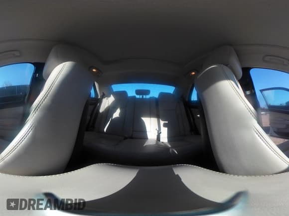 ✅ 2016 Chrysler 300 Limited • VIN: 2C3CCARGXGH230679 • Лот: 41976000. Опубликован ранее на IAAI с пробегом 63 189 миль. Бесплатный доступ к архиву аукционных продаж из США и подробный отчёт об истории автомобиля на DreamBid. Изображение 23.