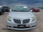 ✅ 2005 Pontiac Vibe • VIN: 5Y2SL63835Z415644 • Lot: 43359480. Wystawiony na IAAI z przebiegiem 235 883 mil. Bezpłatny archiwum sprzedaży aukcyjnych z USA i szczegółowy raport historii pojazdu na DreamBid. Zdjęcie 6.