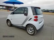 ✅ 2014 Smart fortwo Pure • VIN: WMEEJ3BA7EK775662 • Лот: 71088535. Опубликован ранее на Copart с пробегом Не указан. Бесплатный доступ к архиву аукционных продаж из США и подробный отчёт об истории автомобиля на DreamBid. Изображение 2.