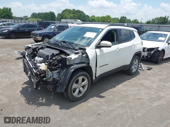 ✅ 2021 Jeep Compass Latitude • VIN: 3C4NJDBB4MT598630 • Lot: 42625189. Listed on IAAI with 82,732 mi. Free auction sales archive from the USA and detailed vehicle history report at DreamBid. Image 18.