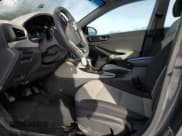 ✅ 2018 Hyundai Ioniq Blue • VIN: KMHC65LC7JU071863 • Lot: 45051175. Wystawiony na Copart z przebiegiem 142 061 mil. Bezpłatny archiwum sprzedaży aukcyjnych z USA i szczegółowy raport historii pojazdu na DreamBid. Zdjęcie 7.