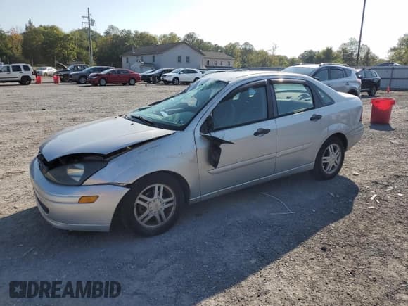 ✅ 2003 Ford Focus SE • VIN: 1FAFP34P93W219898 • Lot: 81529125. Listed on Copart with 177,276 mi. Free auction sales archive from the USA and detailed vehicle history report at DreamBid. Image 1.