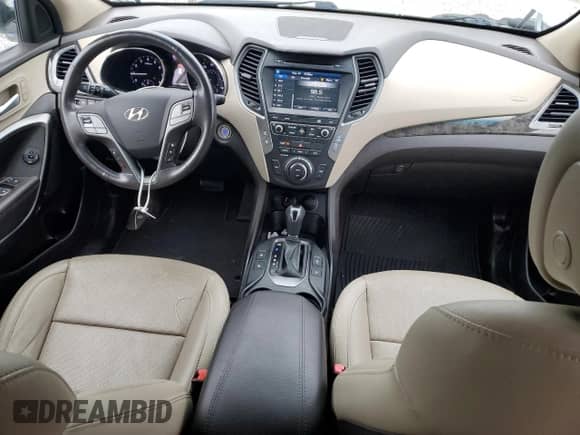 2017 Hyundai Santa Fe 2.4L с VIN 5XYZU3LBXHG460069, выставлен на аукционе Copart как лот 83951535 с пробегом 85 558 миль миль и Списание • Salvage title. История ставок и продаж доступна на DreamBid. Изображение 8.
