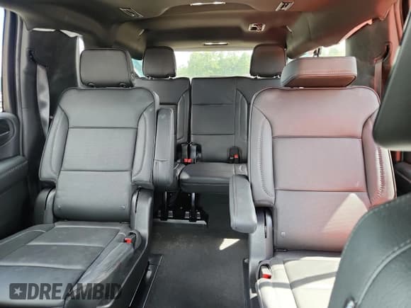 ✅ 2024 GMC Yukon XL Denali • VIN: 1GKS2JKL4RR146172 • Lot: 64938315. Listed on Copart with 24,343 mi. Free auction sales archive from the USA and detailed vehicle history report at DreamBid. Image 10.