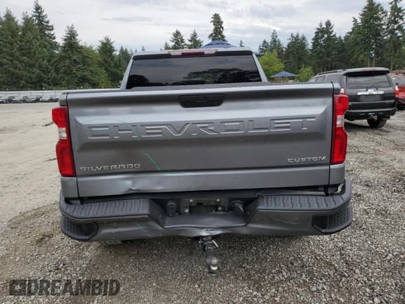 ✅ 2019 Chevrolet Silverado 1500 Custom • VIN: 3GCPYBEH4KG218460 • Lot: 66940715. Wystawiony na Copart z przebiegiem 64 480 mil. Bezpłatny archiwum sprzedaży aukcyjnych z USA i szczegółowy raport historii pojazdu na DreamBid. Zdjęcie 6.