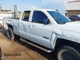 ✅ 2019 Chevrolet Silverado 1500 Custom • VIN: 2GCVKMEC7K1243970 • Lot: 43347102. Wystawiony na IAAI z przebiegiem 79 556 mil. Bezpłatny archiwum sprzedaży aukcyjnych z USA i szczegółowy raport historii pojazdu na DreamBid. Zdjęcie 6.