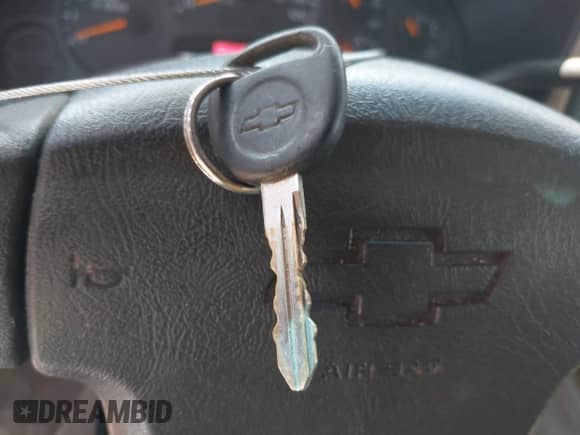 2003 Chevrolet Silverado 1500 LS с VIN 2GCEC19X331342392, выставлен на аукционе IAAI как лот 43055435 с пробегом 227 326 миль миль и . История ставок и продаж доступна на DreamBid. Изображение 11.