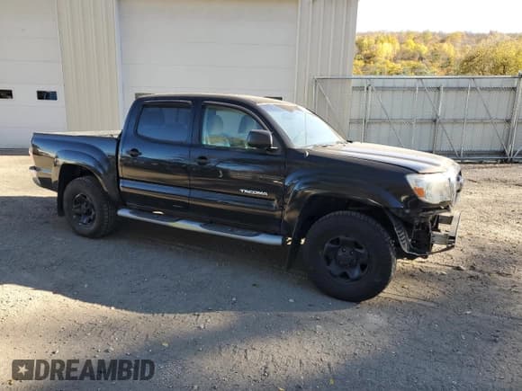 ✅ 2011 Toyota Tacoma • VIN: 3TMLU4EN8BM070455 • Лот: 86603125. Опубликован ранее на Copart с пробегом 175 372 миль. Бесплатный доступ к архиву аукционных продаж из США и подробный отчёт об истории автомобиля на DreamBid. Изображение 4.
