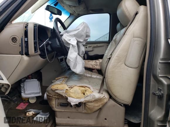 ✅ 2002 Chevrolet Suburban LT • VIN: 1GNEC16Z62J196409 • Лот: 60517915. Опубликован ранее на Copart с пробегом Не указан. Бесплатный доступ к архиву аукционных продаж из США и подробный отчёт об истории автомобиля на DreamBid. Изображение 7.