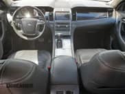 ✅ 2010 Ford Taurus Limited • VIN: 1FAHP2FW8AG137448 • Лот: 62916205. Опубликован ранее на Copart с пробегом Не указан. Бесплатный доступ к архиву аукционных продаж из США и подробный отчёт об истории автомобиля на DreamBid. Изображение 8.