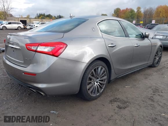 ✅ 2018 Maserati Ghibli S Q4 • VIN: ZAM57YTA8J1281315 • Lot: 43532171. Listed on IAAI with Not provided. Free auction sales archive from the USA and detailed vehicle history report at DreamBid. Image 4.