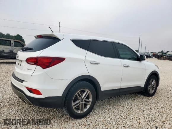 ✅ 2018 Hyundai Santa Fe 2.4L • VIN: 5NMZT3LB2JH074812 • Lot: 71050155. Listed on Copart with 84,807 mi. Free auction sales archive from the USA and detailed vehicle history report at DreamBid. Image 3.