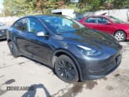 ✅ 2024 Tesla Model Y Long Range • VIN: 7SAYGDEE3RF037846 • Lot: 43522422. Wystawiony na IAAI z przebiegiem 35 753 mil. Bezpłatny archiwum sprzedaży aukcyjnych z USA i szczegółowy raport historii pojazdu na DreamBid. Zdjęcie 1.