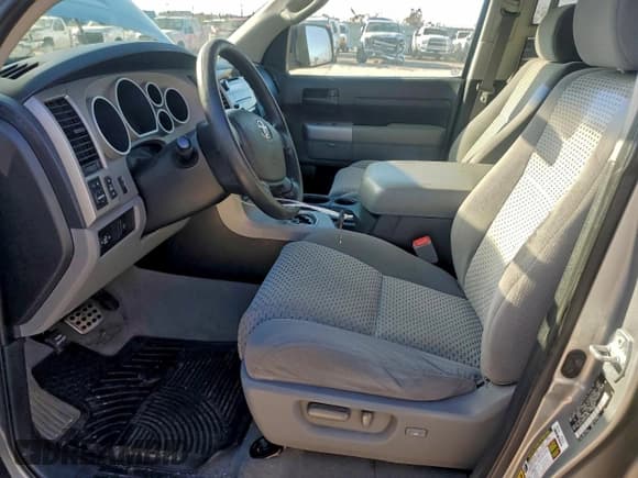 ✅ 2007 Toyota Tundra SR5 • VIN: 5TBRT54107S457180 • Lot: 96111555. Listed on Copart with 259,877 mi. Free auction sales archive from the USA and detailed vehicle history report at DreamBid. Image 7.