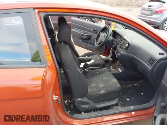 ✅ 2009 Hyundai Accent Auto GS • VIN: KMHCM36CX9U113072 • Lot: 43737816. Listed on IAAI with Not provided. Free auction sales archive from the USA and detailed vehicle history report at DreamBid. Image 5.